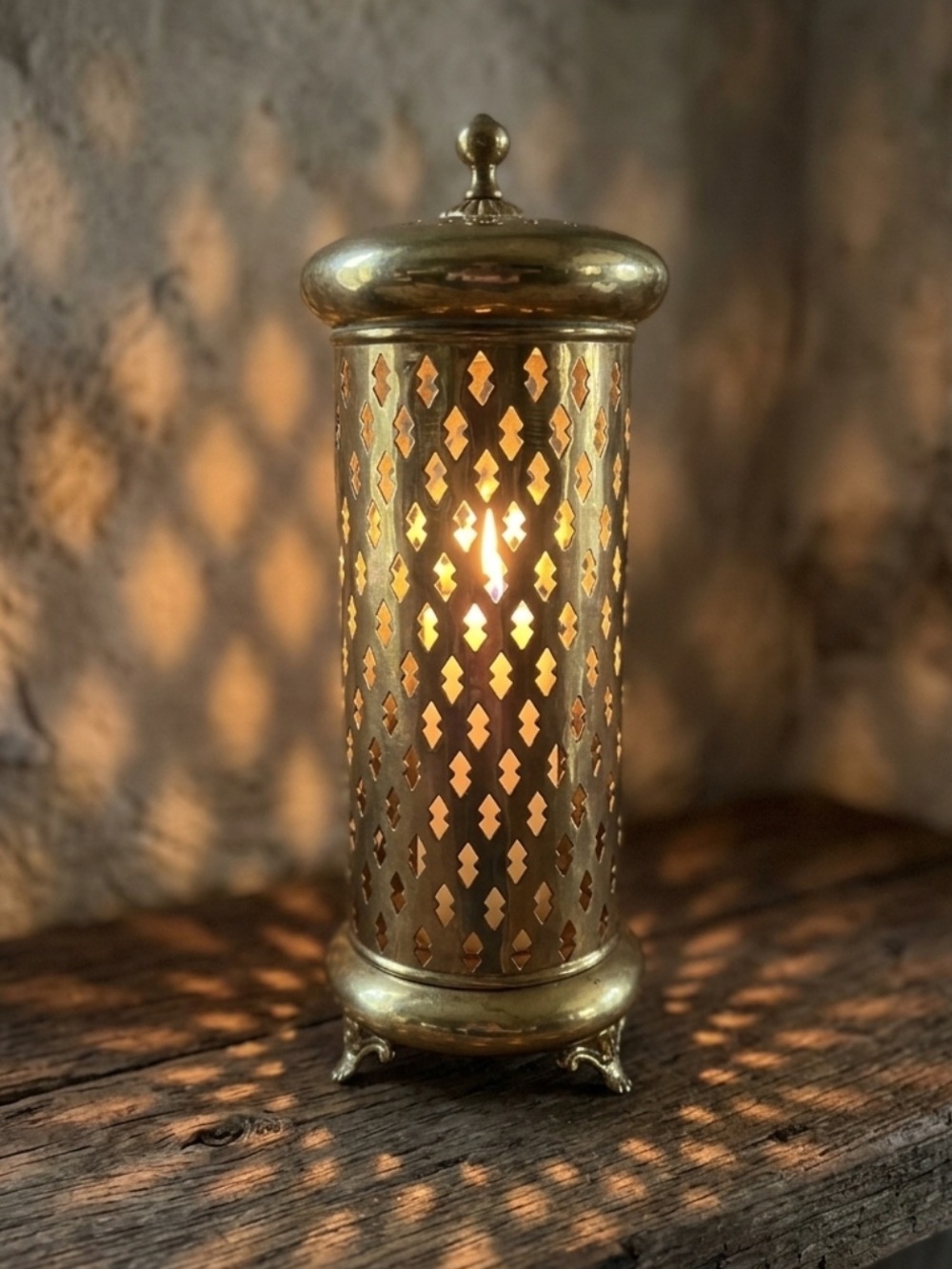 Vintage Brass Lattice Decorative Lantern
Candle holder
Rare Unique